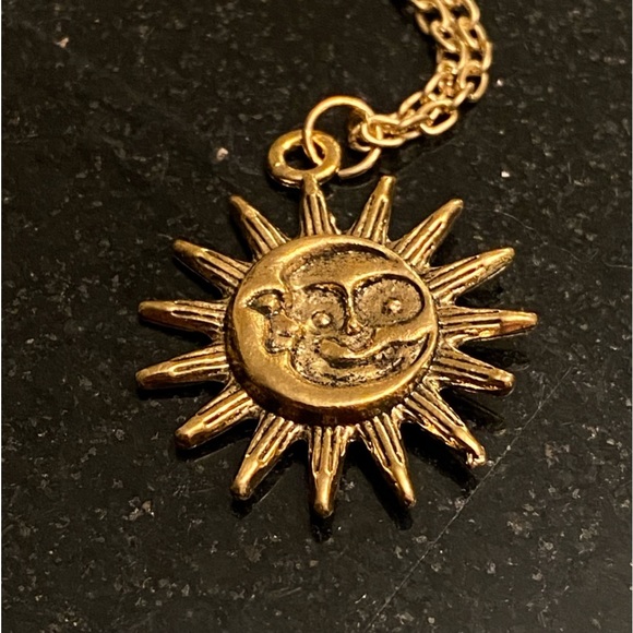 NWOT - Unisex Classical Creative Bohemian Sun & Moon Necklace Pendant (Golden) - Picture 5 of 7